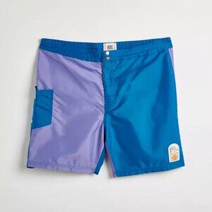 NWOT BDG Colorblocked Board Short